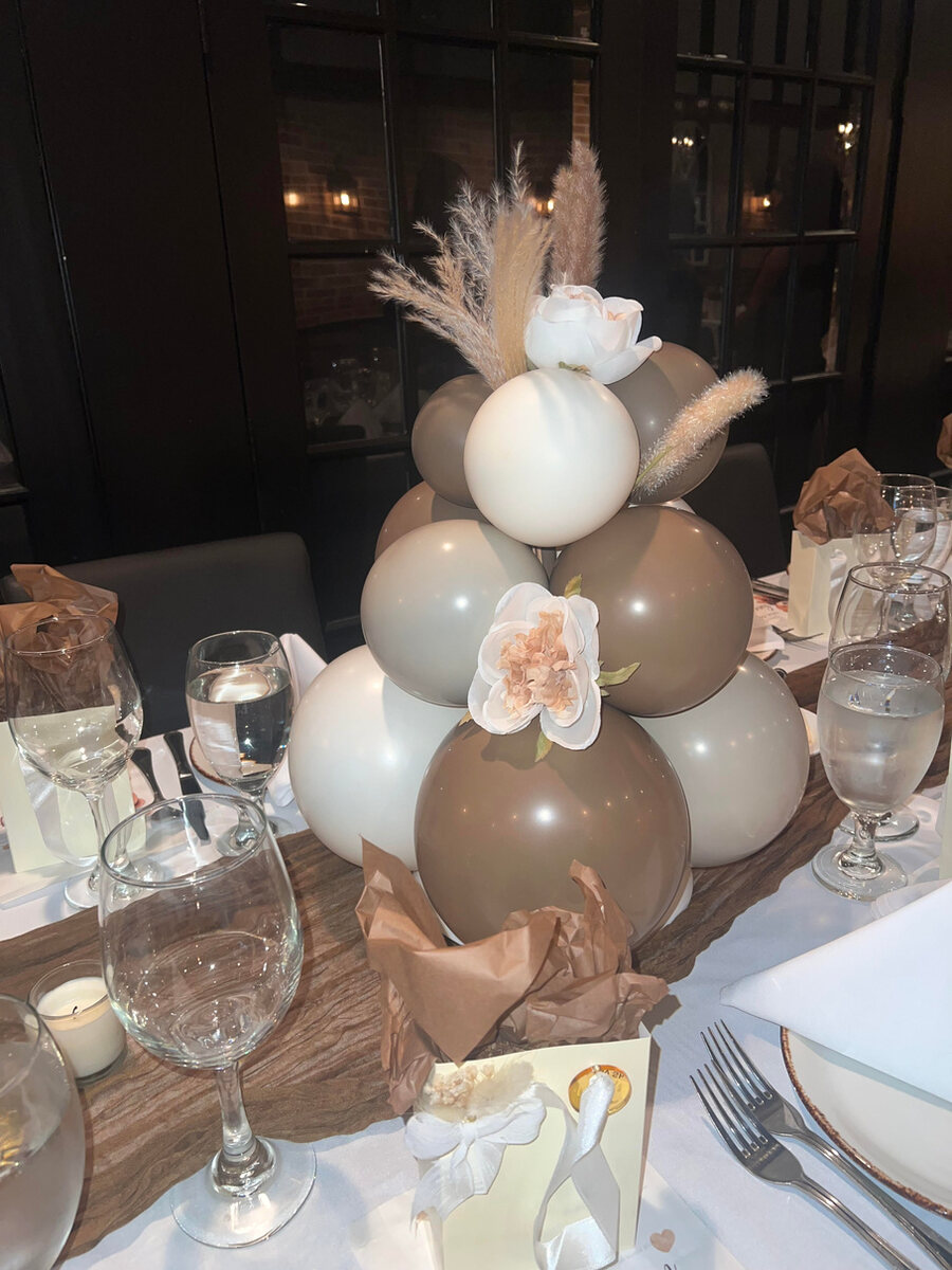 Balloon & Bloom Centrepieces